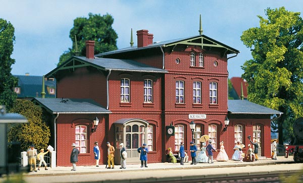 Krakow Station<br /><a href='images/pictures/Auhagen/14467.jpg' target='_blank'>Full size image</a>